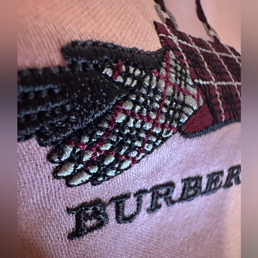 NWOTđź–¤Burberry Scarf Pink/Black - Picture 6 of 11